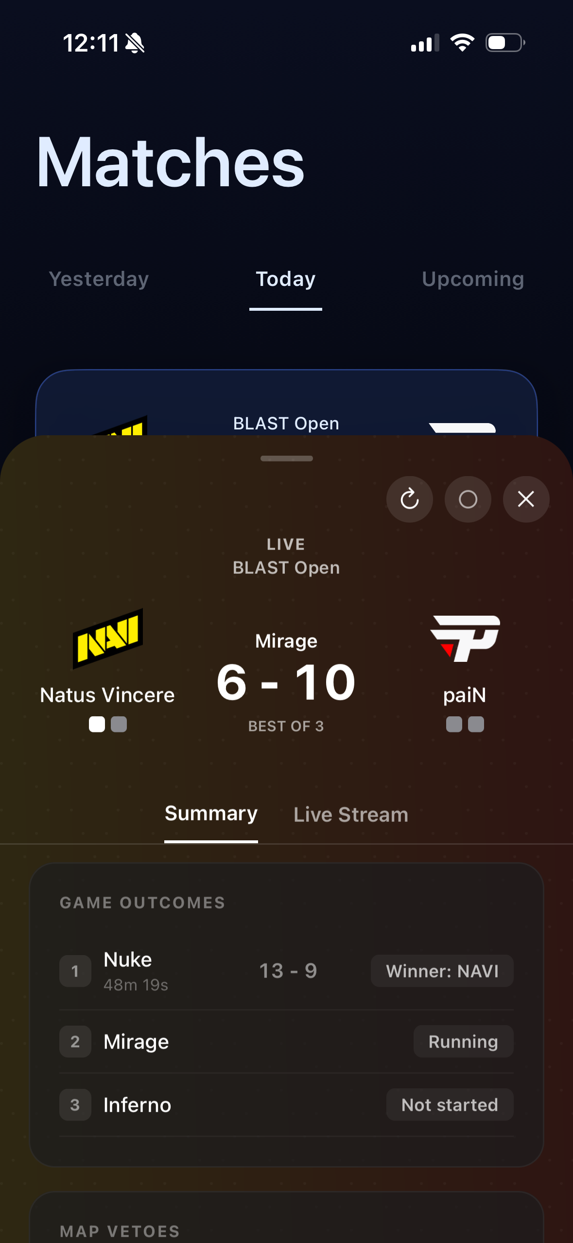 Retake app screenshot showing live CS2 match scores